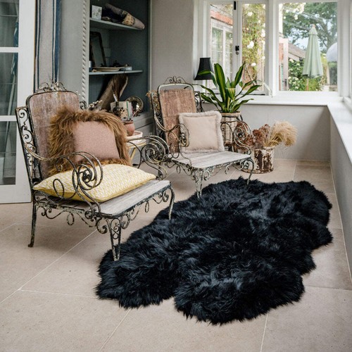Black sheepskin rug - black, (quad)