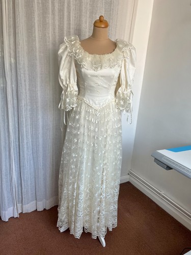 Vintage prairie wedding dress - vintage,