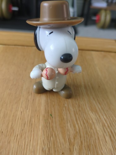Snoopy mcdonald all around - snoopy,