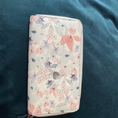 Pretty laura ashley - pretty,