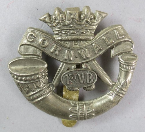 Military cap badge - badge, 1st
