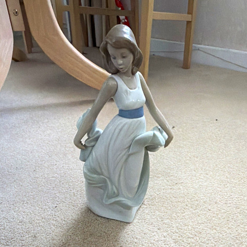 Nao porcelain girl figurine - nao,