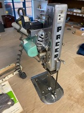 Wolf Pacer heavy duty industrial cloth, fabric, material Cutting Machine.