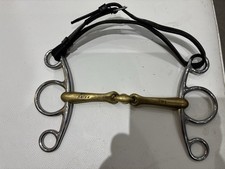 Neue Schule Tranz Angled