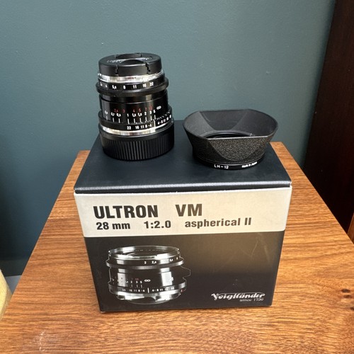 Voigtlander ultron 28mm f2 - vm,