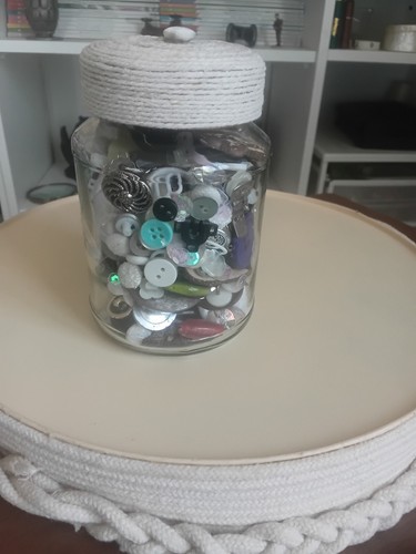 Bottle buttons - of,