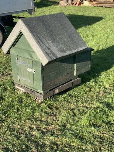 Hand built sturdy - built, chicken