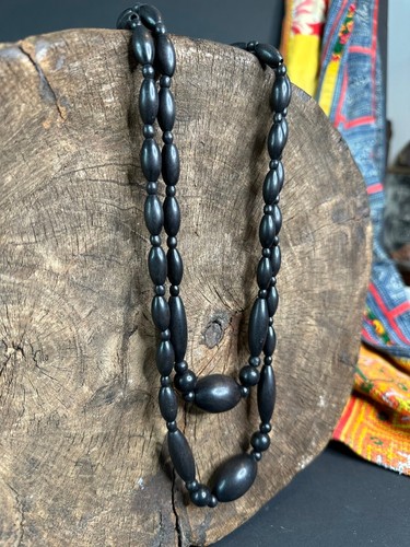 Old black bakelite beaded - old,