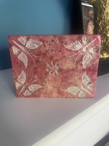 Coloured soap stone trinket - coloured,
