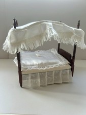 1:12 Scale Mahogany Effect Four Poster Bed, Mattress, Sheets, Pillow & Blanket