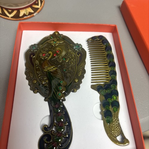Vintage mcheng comb - comb, hand