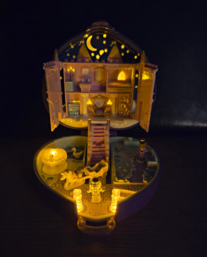 Polly pocket keepsake - pocket,