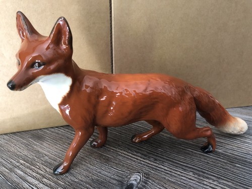 Large beswick fox - fox,,