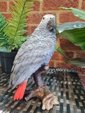 Vivid Arts AFRICAN GREY PARROT. Superb Home or Garden Ornament. Very Realistic