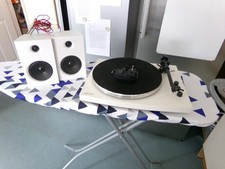 CROSLEY T150 TURNTABLE &
