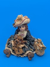 Boyds Yesterdays Child Meredith with Jacqueline Daisy Chain Boxed 3541