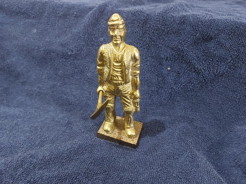 Lovely brass statue - brass,