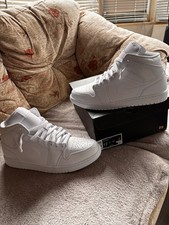 Jordan 1 Mid Triple White