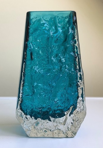 Whitefriars glass kingfisher - glass,