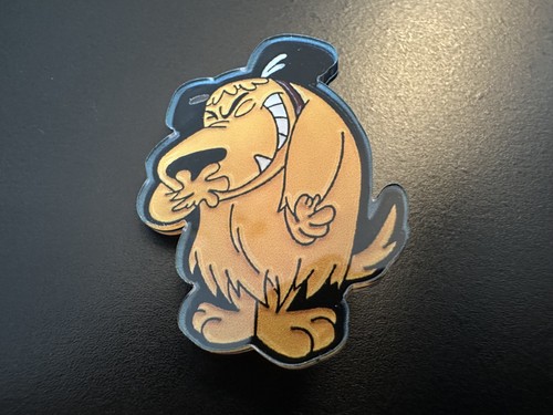 Muttley acrylic pin - muttley, badge
