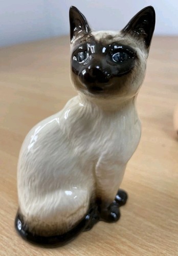 Beswick cat ornament very - beswick,