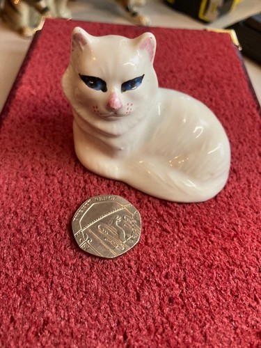 Vintage ceramic white cat w - vintage,