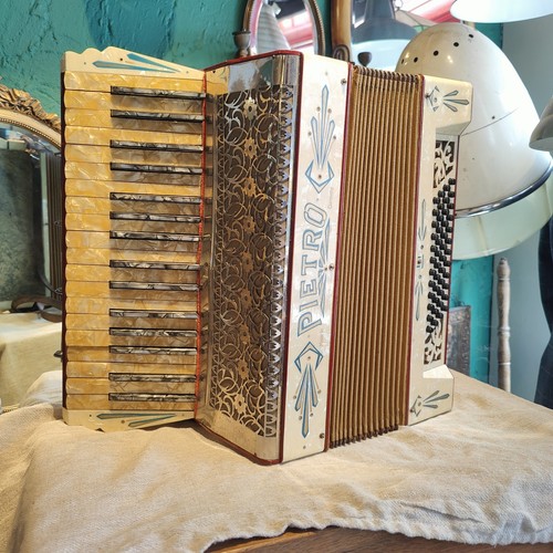 Pietro bass piano - pietro, accordion