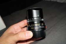 Lieca Summicron 50mm F2 V4 M Mount Lens with Squarehood Lens Hood, Case, & Box