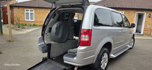 Chrysler town country - chrysler,