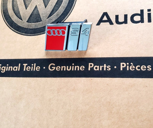 Original logo audi b5 - s4,