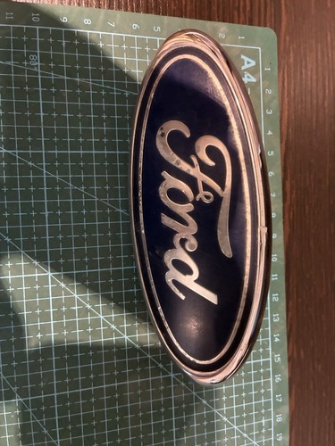 Ford tailgate logo badge - logo,