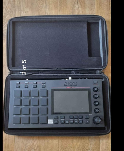 Akai professional mpc - akai,