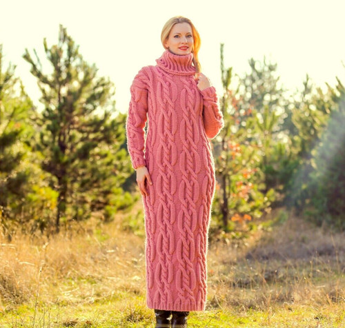 Long pink wool dress - , cable