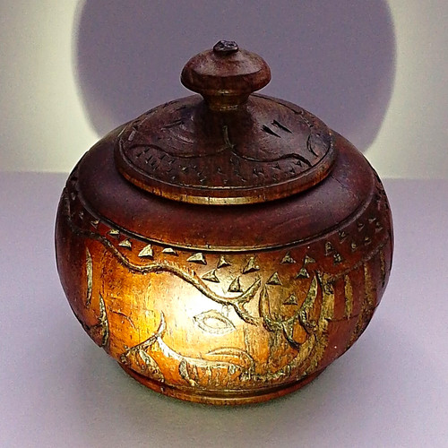 Ghanaian lidded wooden rhino - ghanaian,