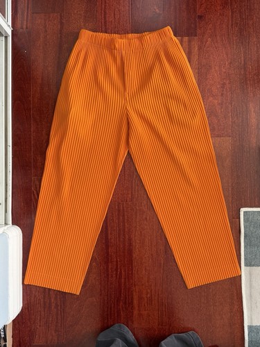Issey miyake pleats - issey,