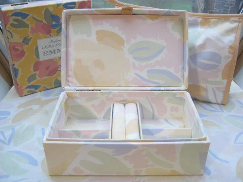 Laura ashley vintage - laura, emma