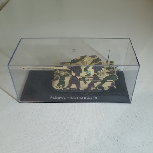 Atlas kpfw v1 king tiger - ,