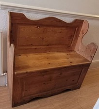 Pine Hall Settle/Bench