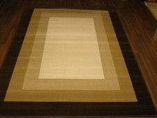 TOP QUALITY BARGAIN RUGS