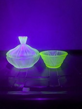 Uranium Glass Trinket Dish Bowls X2 Vintage Green Lid Dressing Table Set