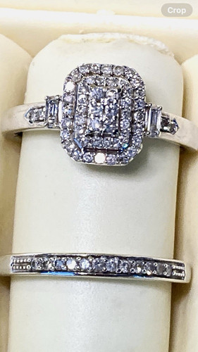 Samuel perfect fit 9ct white - h.samuel,