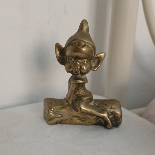 Vintage solid brass - vintage,