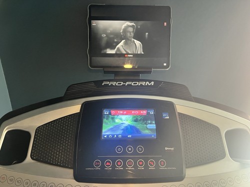 Pro form performance treadmill - form,