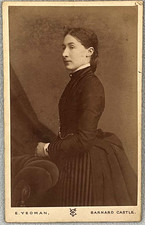 CDV BARNARD CASTLE DURHAM BY YEOMAN LADY IN DRESS VICTORIAN ANTIQUE PHOTO