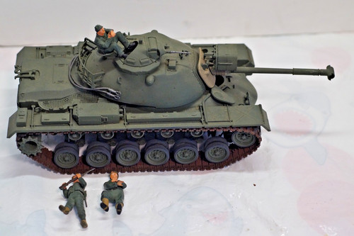 Tamiya built painted us - &,