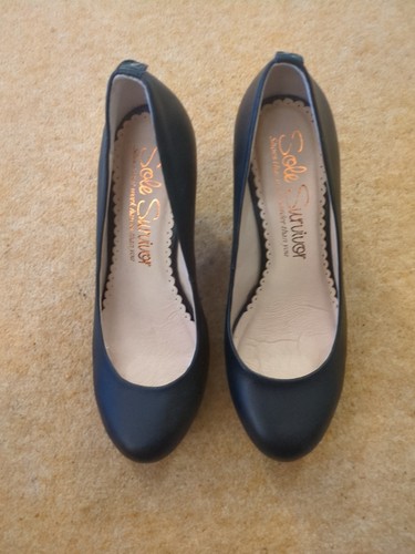 Next sole survivor size - next,