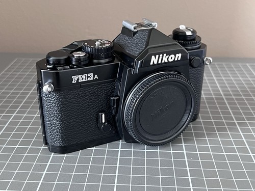 Near mint nikon fm3a 35mm - nikon, slr