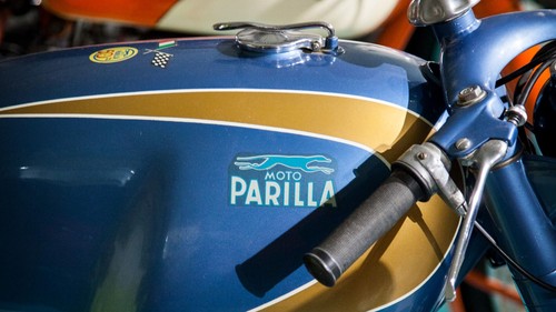 Parilla logo white - x,