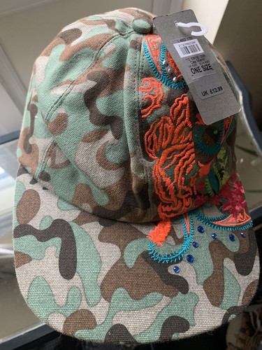 Nwt river island baseball cap - nwt,