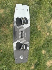 Cabrinha Xcaliber Kiteboard Carbon With Cabrinha H1  Straps.